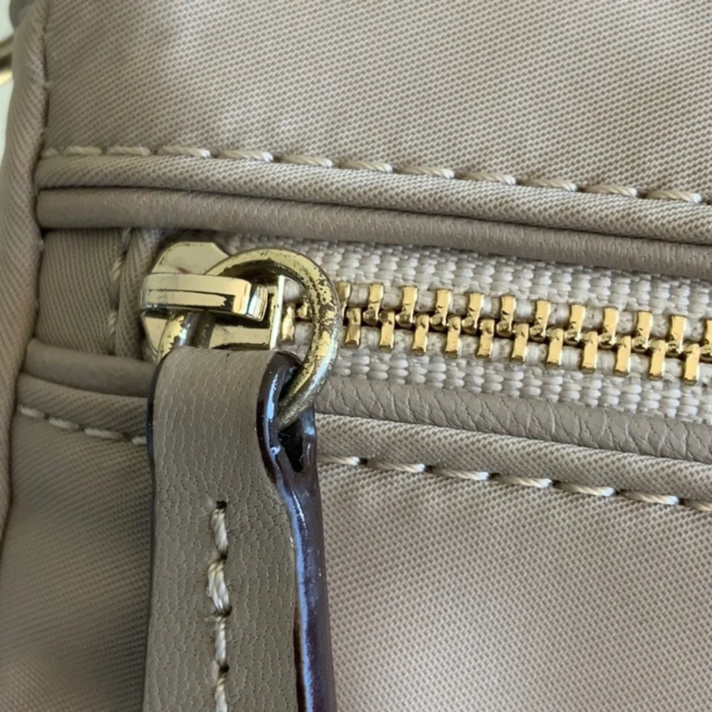 MZ Wallace Tan Crossbody Bag with Adjustable Strap and Everyday Style - Picture 8 of 9